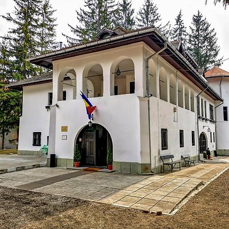 Ferienwohnung Casa Mikha Sinaia Exterior foto