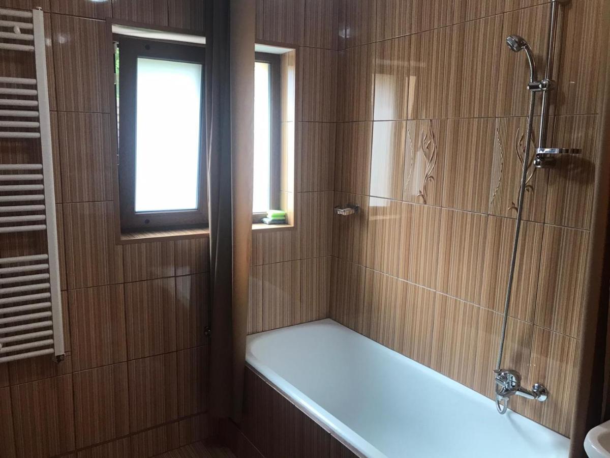 Ferienwohnung Casa Mikha Sinaia Exterior foto
